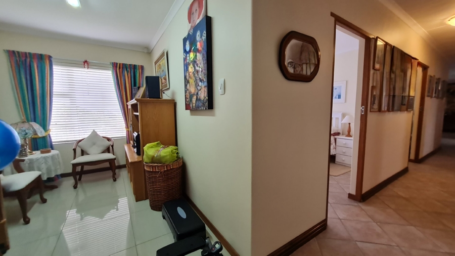 4 Bedroom Property for Sale in Dana Bay Western Cape